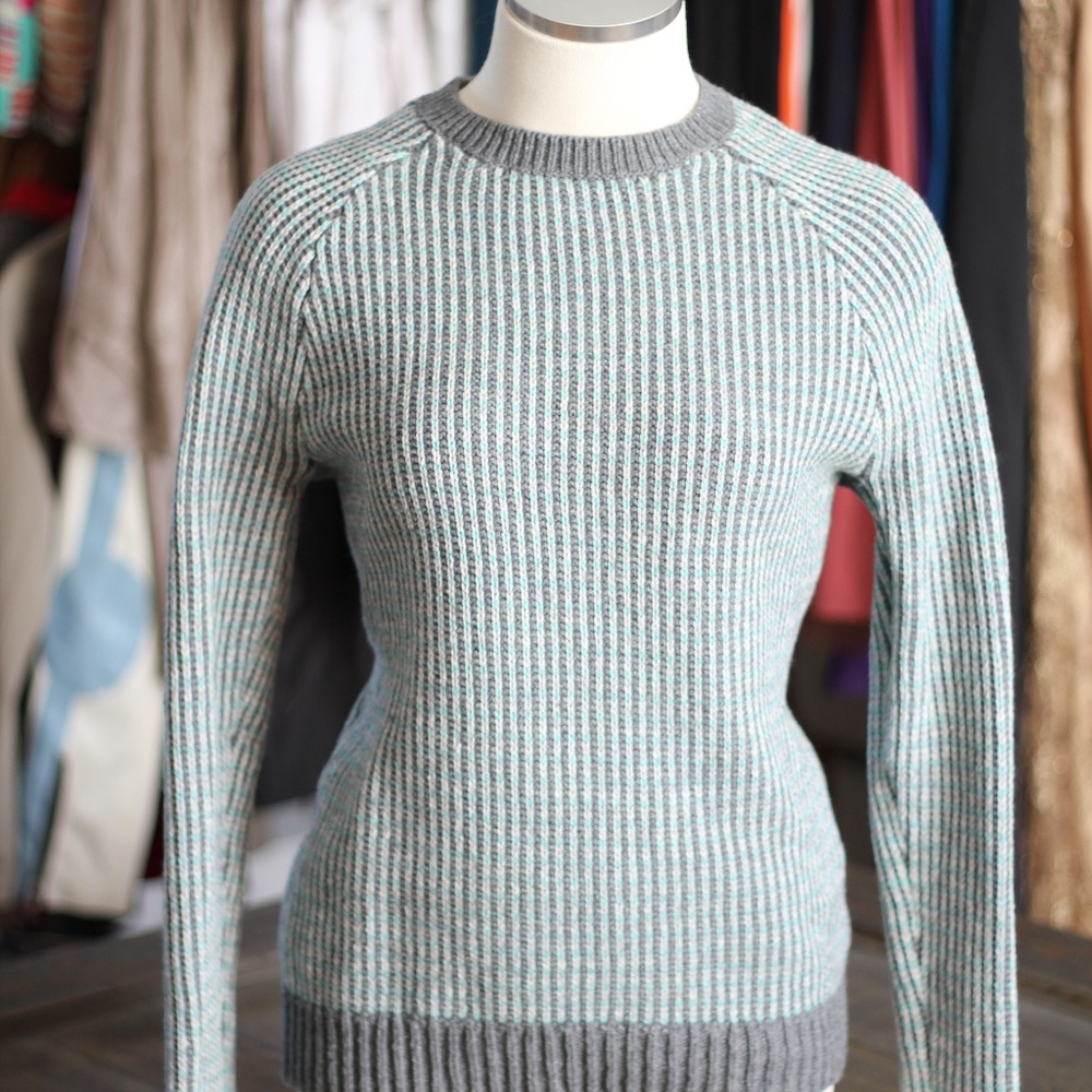 NEW Banana Republic Sweater